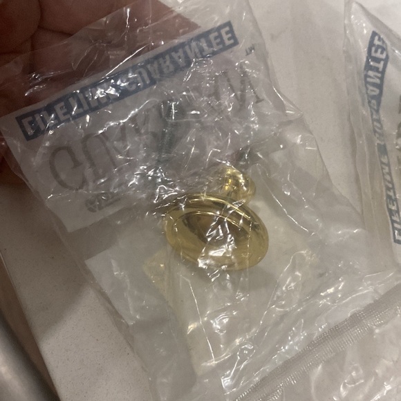 Lot of 16 Amerock  Mushroom Style Gold Tone Drawer Cabinet Knob Handle 1.25" - Picture 9 of 13